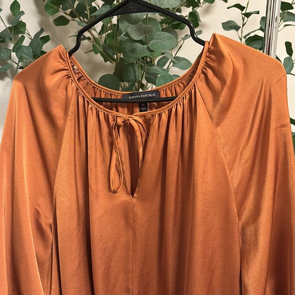Satin orange dress - Picture 1 of 5